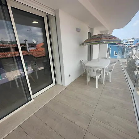 Апартаменти Katy Beachside 2025 - Agenzia Cocal Каорле